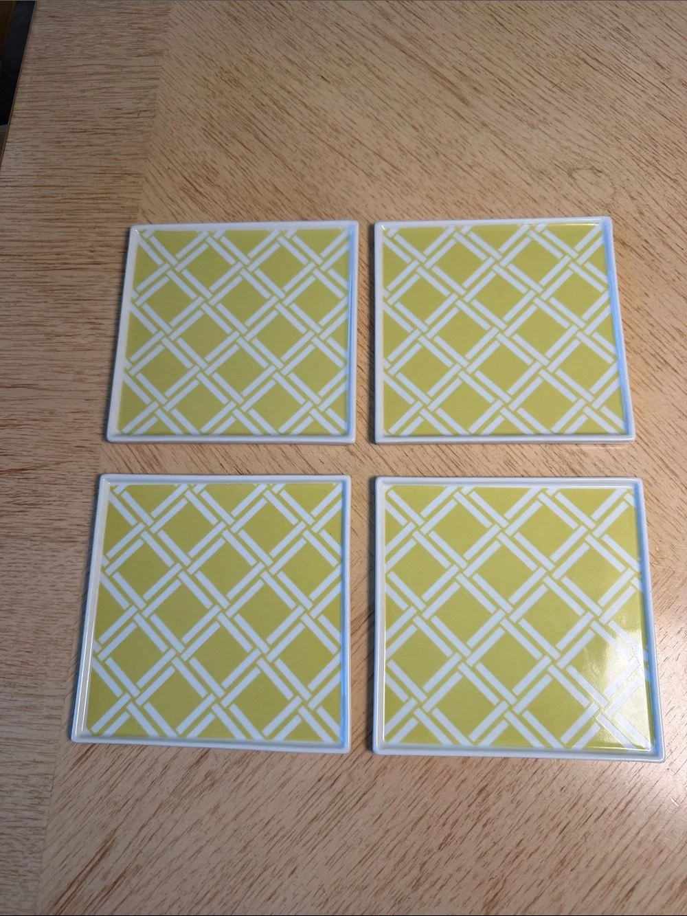 Crate & Barrel Lattice Appetizer Plates (4)